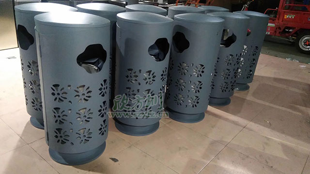欣方圳精品定制垃圾桶表面鏤空精細雕刻，外形上設計美觀，新穎獨特！